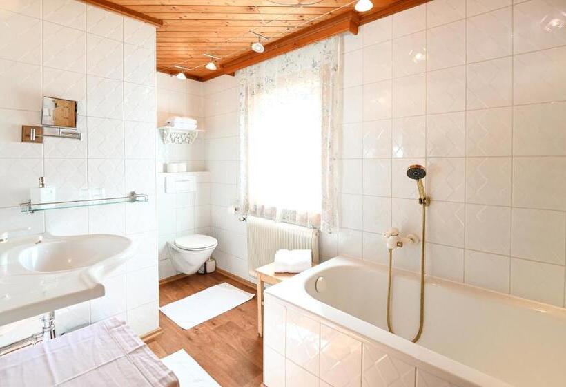 آپارتمان 2 خوابه, Auerhof