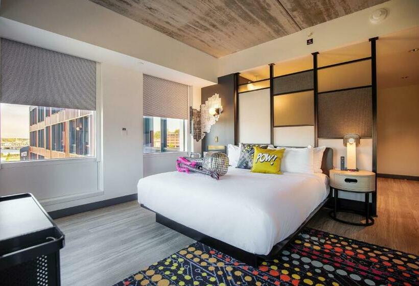 身障者適用キングサイズベッドルーム, Aloft Providence Downtown