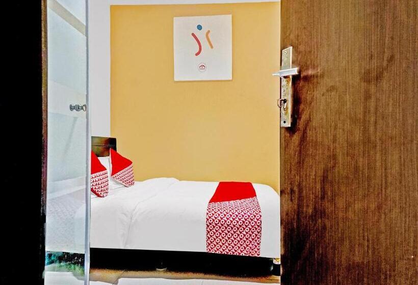 اتاق استاندارد, Oyo 90692 Point Hostel