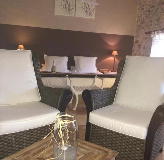 Номер Стандарт, Restaurant Et Chambres D Hôtes La Ferme De Cornadel