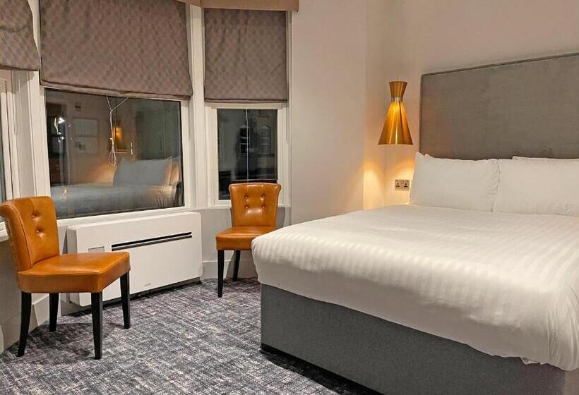 Номер Стандарт с Гидромассажем, 1820 Boutique Rooms And Suites