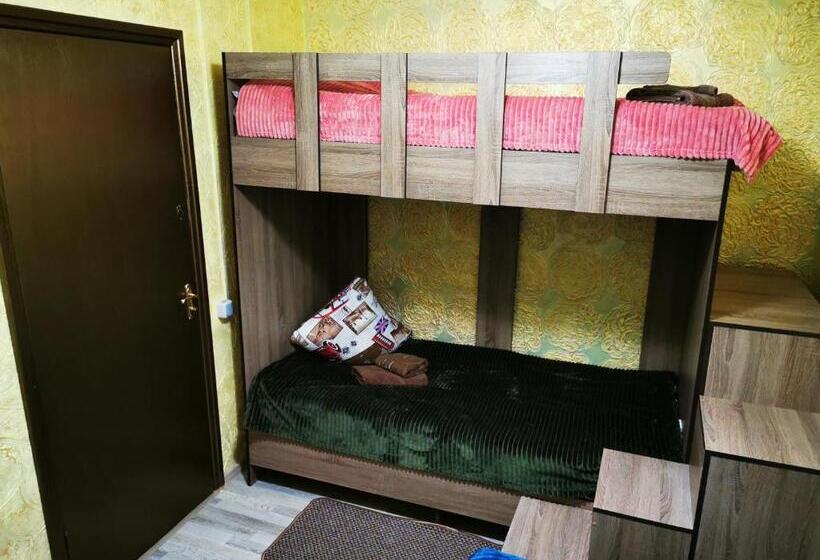 Номер Стандарт Трехместный, міні квартал