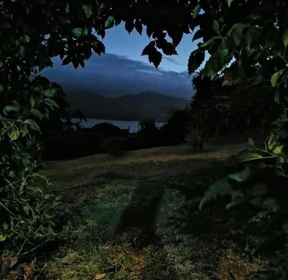 스탠다드 룸 호수 전망, La Ceiba Tree Lodge