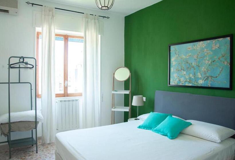Standard Szoba, Casa Del Corso