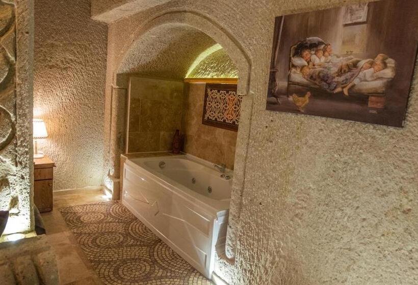 스탠다드 룸 킹사이즈 침대, Grand Elite Cave Suites