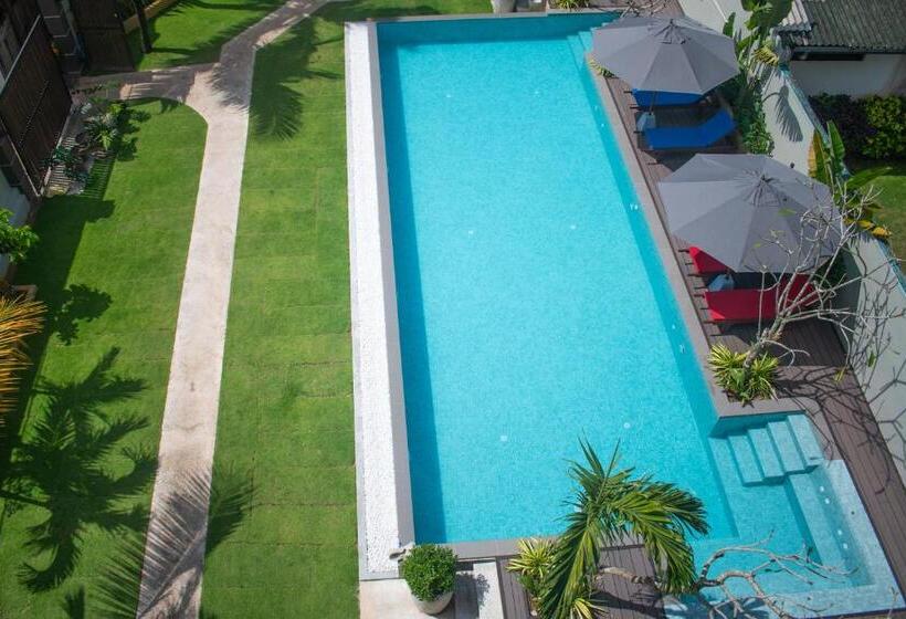 Номер Deluxe Вид на Море с Балконом, The Green Rooms Surf & Yoga Camp   On The Beach   Prime Location Renovated 2024