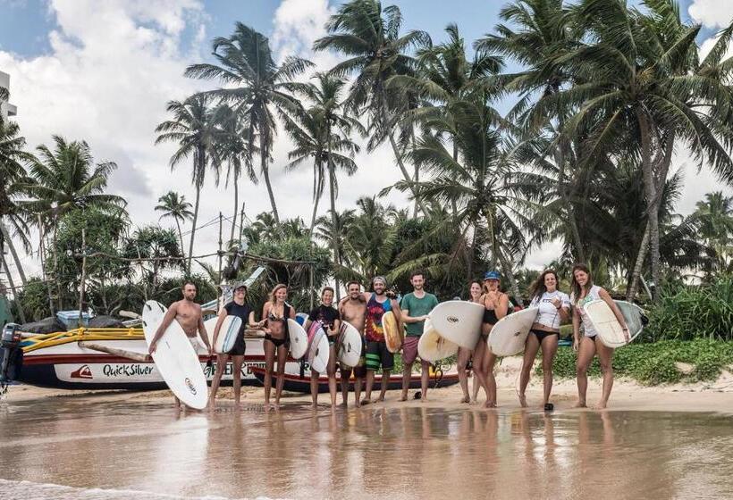 Номер Deluxe Вид на Море, The Green Rooms Surf & Yoga Camp   On The Beach   Prime Location Renovated 2024