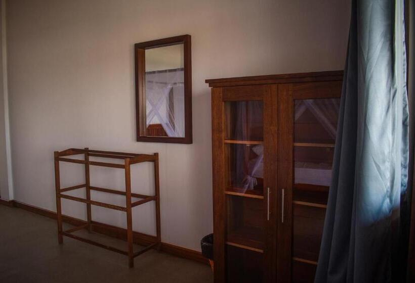 Номер Deluxe Вид на Море с Балконом, The Green Rooms Surf & Yoga Camp   On The Beach   Prime Location Renovated 2024