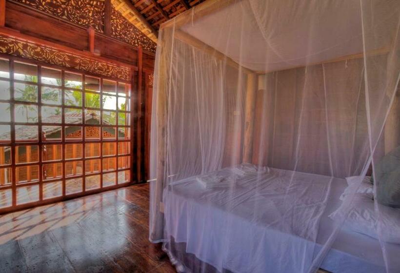 Номер Стандарт Вид на Море с Балконом, The Green Rooms Surf & Yoga Camp   On The Beach   Prime Location Renovated 2024