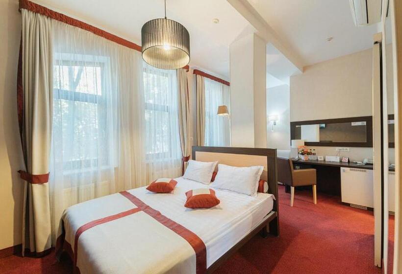 سوییت جونیور, Boutique Hotel Palais Royal