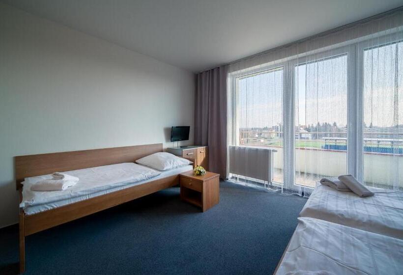 Pokój Standard Trzyosobowy, Garni Hotel Třeboň