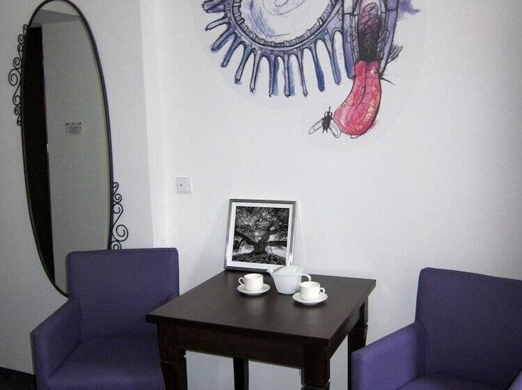 Номер Стандарт Трехместный, Hostel Wratislavia
