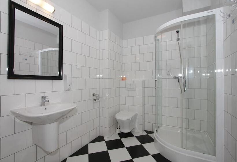 Кровать в Общей Комнате, Hostel Wratislavia