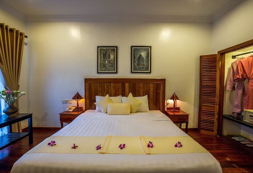 اتاق لوکس با چشم‌انداز استخر, Asanak D Angkor Boutique