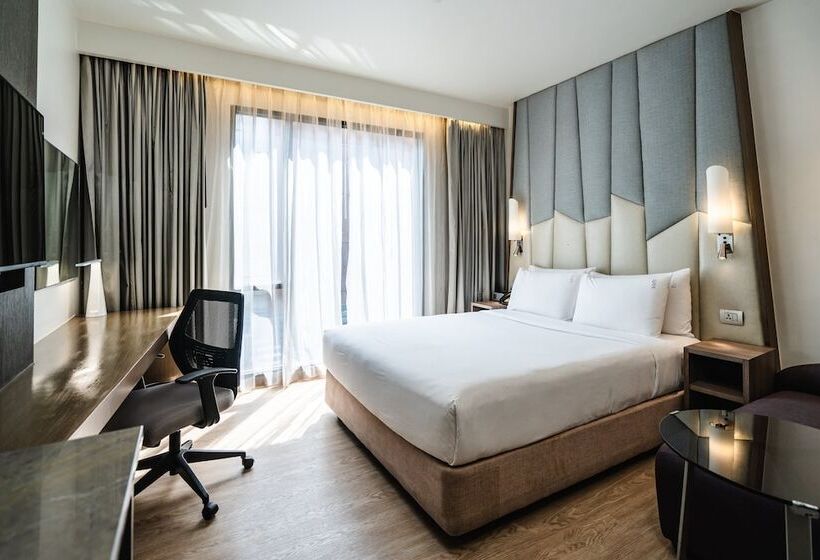 Номер Стандарт, Holiday Inn Express Bangkok Sukhumvit 11, An Ihg