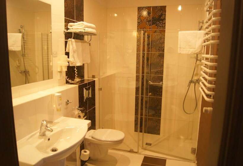 Апартаменты 1 Спальня, Zamek Gniew   Hotel Rycerski