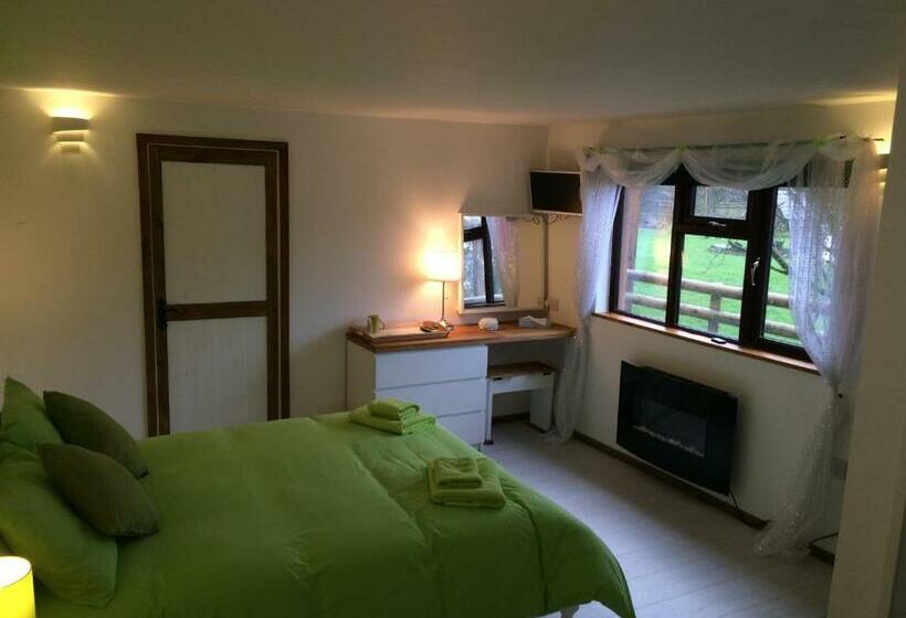 חדר סטנדרט לשלושה, Barton Gate Farm B&b