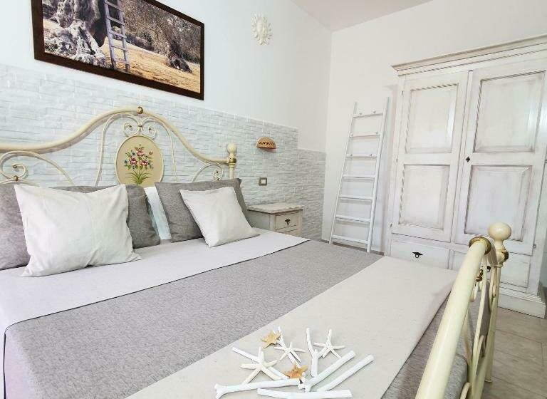 اتاق استاندارد با چشم‌انداز باغ, Agriturismo La Rondine