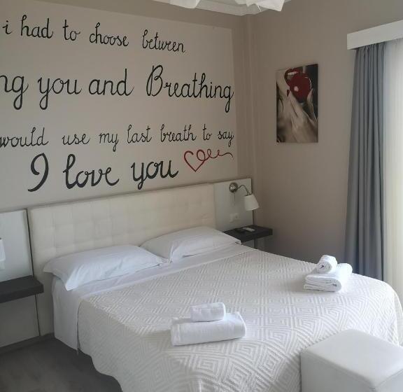 غرفة قياسية سرير كينج, Athena Charming Rooms