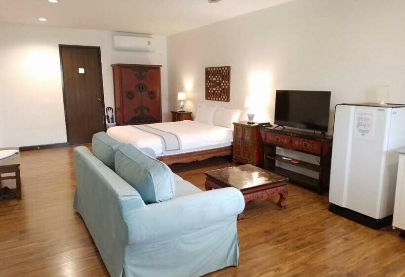 스탠다드 발코니 스튜디오, Btc Boutique Resort Private Pool Villas And Studios Hua Hin บ้านทะเลจีน บูติค รีสอร์ท หัวหิน