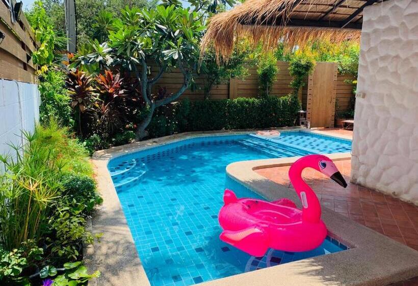 수영장이 있는 3베드룸 빌라, Btc Boutique Resort Private Pool Villas And Studios Hua Hin บ้านทะเลจีน บูติค รีสอร์ท หัวหิน