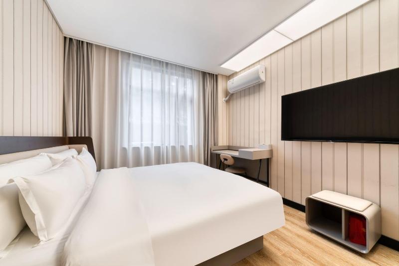 Номер Стандарт, Hanting  Hangzhou West Lake Baojiao Road