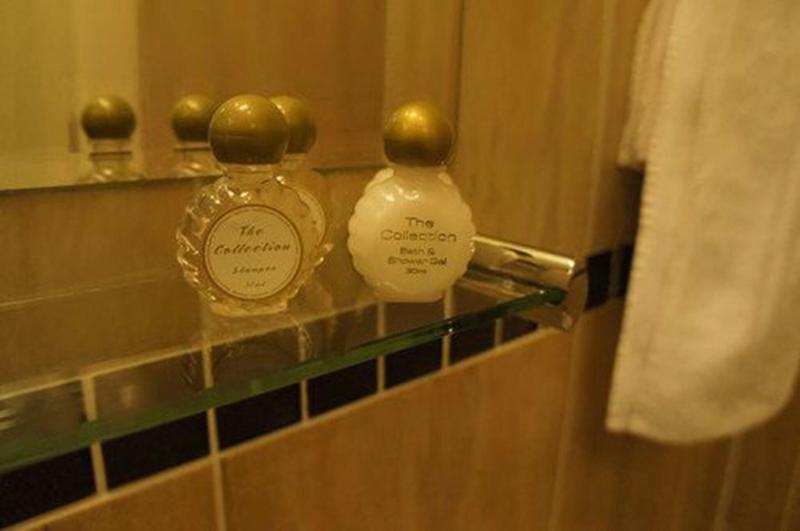 スタンダードトリプルルーム, Sapphire Hotel London