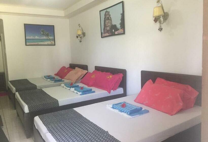 اتاق خانوادگی, Reddoorz Plus @ Rio Grande De Laoag Resort Hotel Ilocos Norte