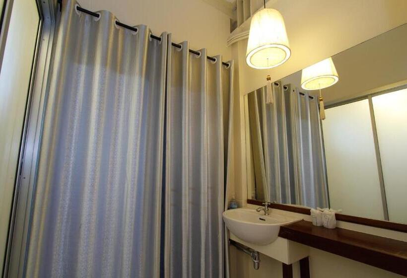 اتاق لوکس, 3b Boutique