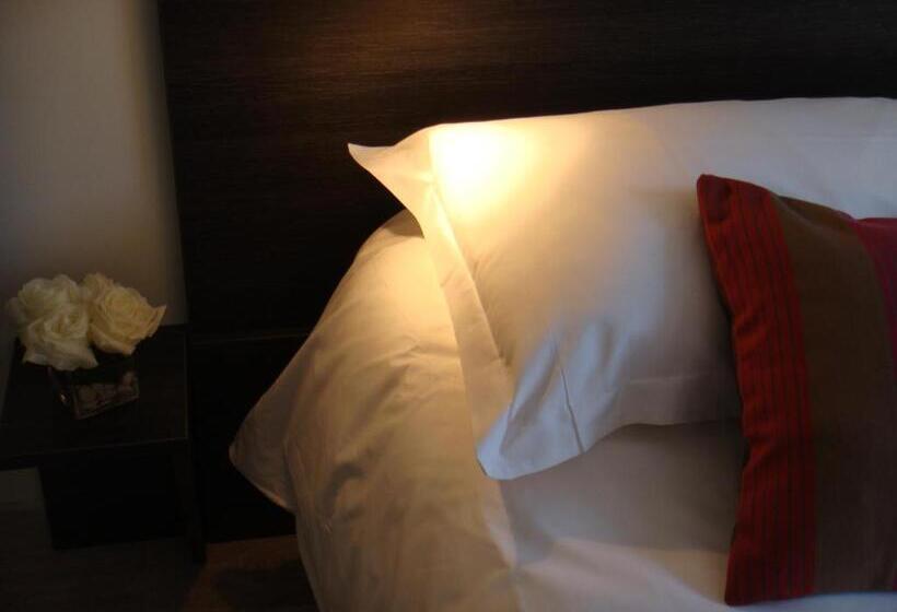 Номер Стандарт, Côté Hôtel