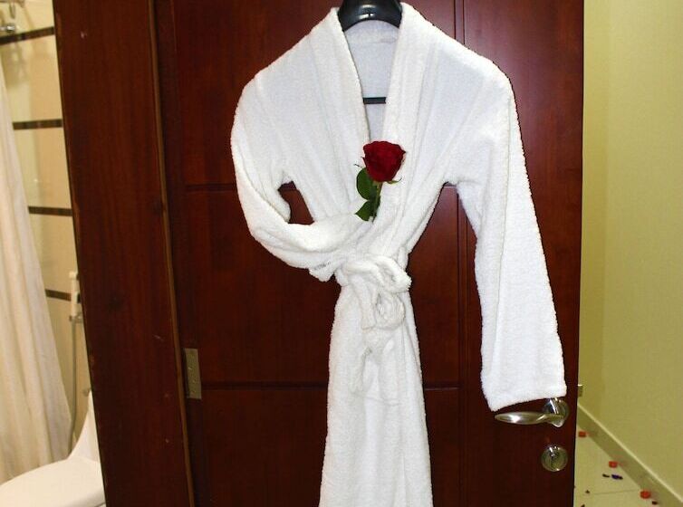 Люкс Семейный 2 Спальни, Tala Inn Hotel Corniche Dammam