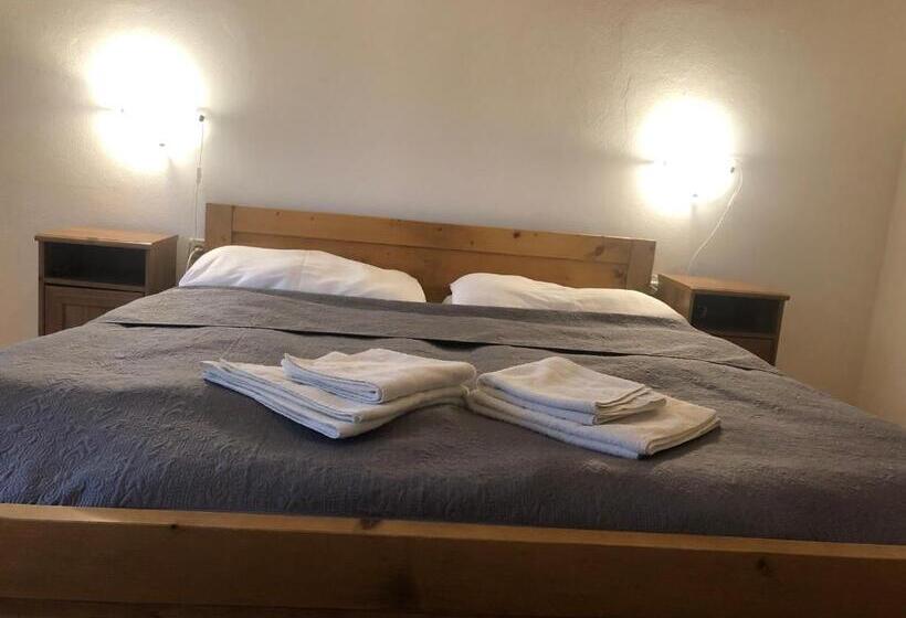 Номер Deluxe, Slanický Dvor