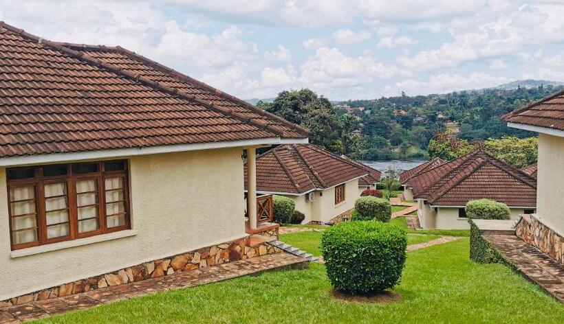 اتاق استاندارد با چشم‌انداز, Jinja Nile Resort