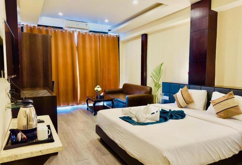 带大床的标准间, Tara Palace Resort And Spa