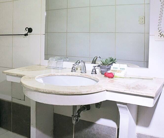 Семейный Номер, Casona Plaza Hotel Centro