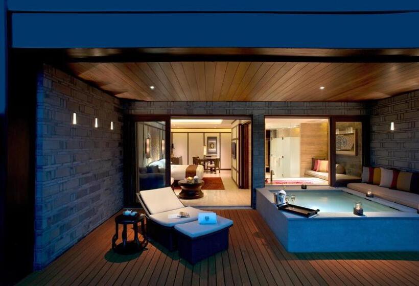 Номер Стандарт с Террасой, Banyan Tree Chongqing Beibei
