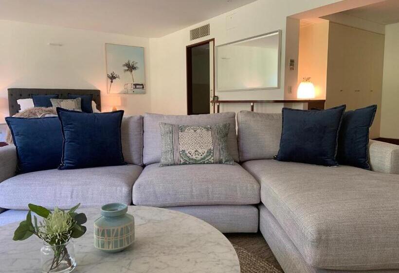 스탠다드 스튜디오, Beach Suites