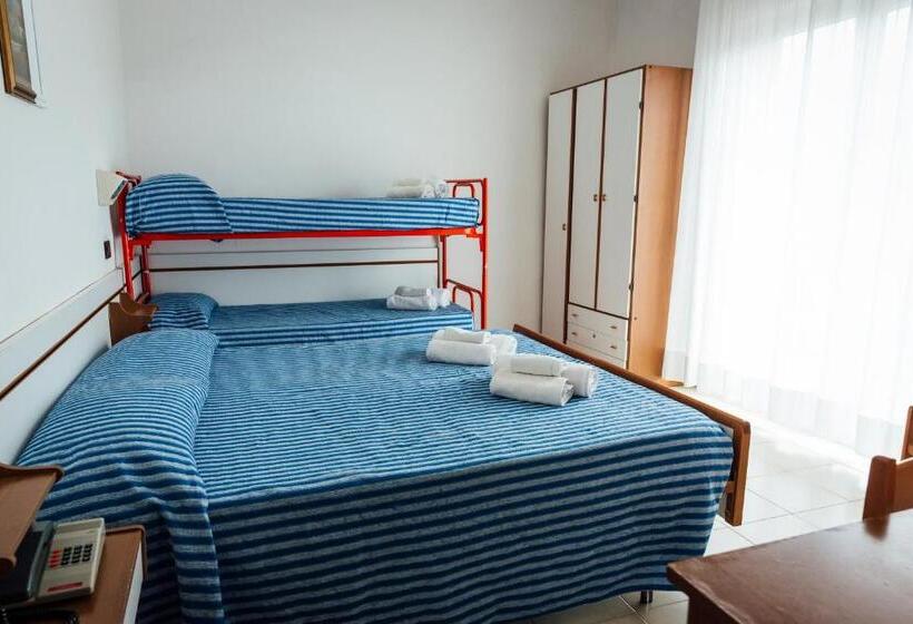 이코노이 4인룸, Montecarlo