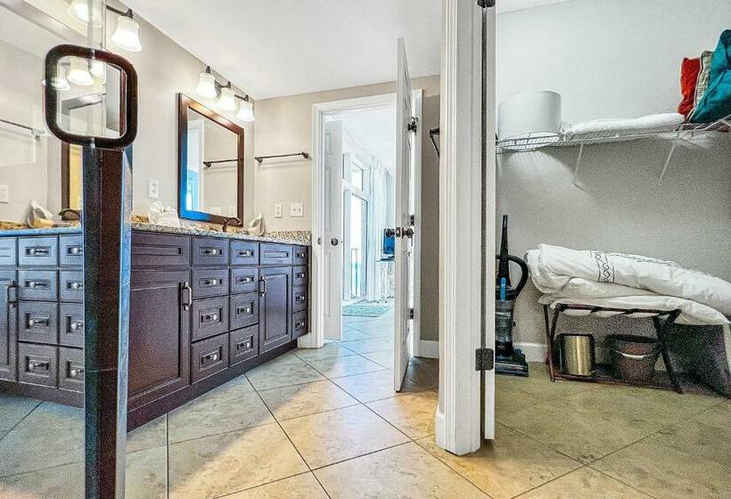 Appartamento 3 Camere da Letto, Jade East Towers 720