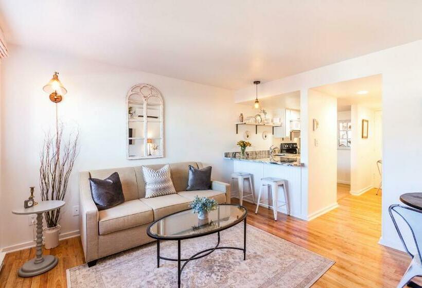 Апартаменты 1 Спальня, All New Historic Charmer In The Heart Of Durango
