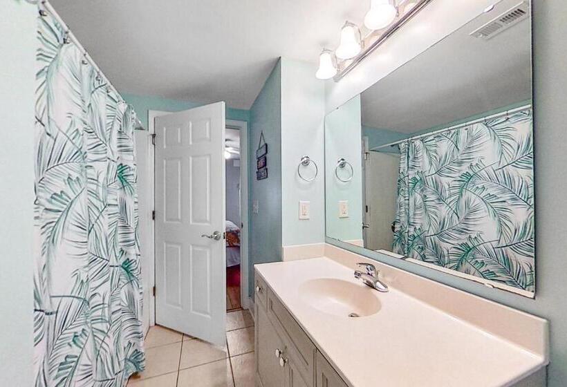 Апартаменты 1 Спальня, Coconut Grove 203