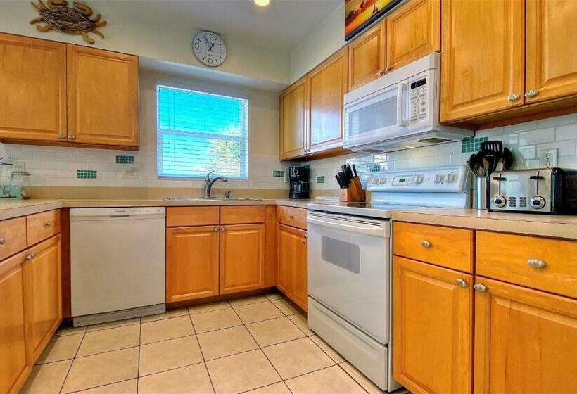 침실 2개 아파트, Beachside Villas 204b