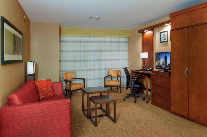 Люкс Адаптированный для Инвалидов, Holiday Inn   Bloomington   Normal, An Ihg