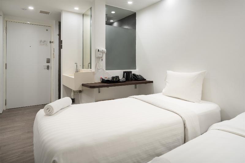 مجموعه ویستا شهر, NH Collection Torino Piazza Carlina
