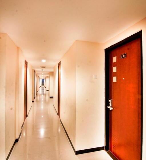 Номер Executive, Parkside Mandarin Hotel Pekalongan