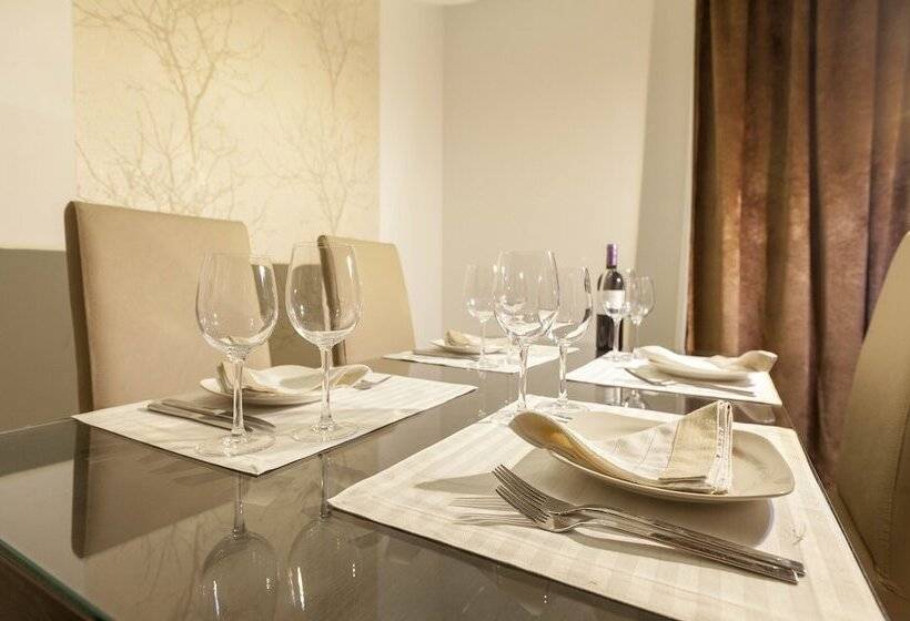سوییت لوکس, Samarons Hotels
