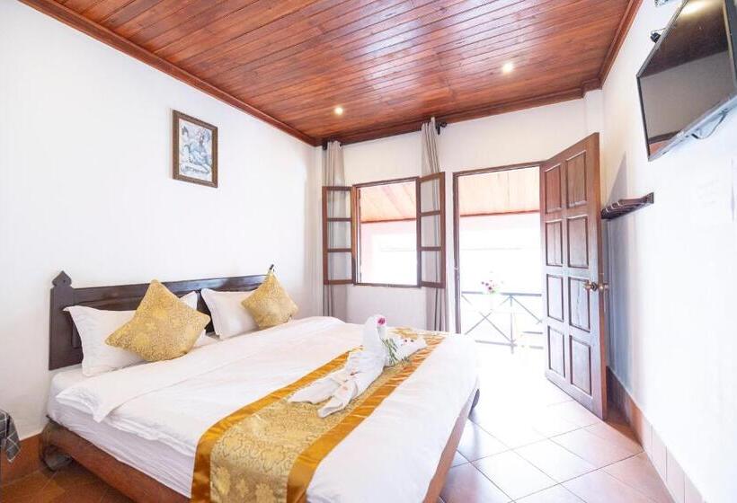 디럭스 룸, Mekong Chidlatda Villa