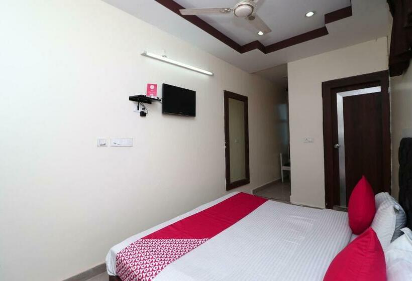 트리플 클래식 룸, Collection O Tikonia Formerly Hotel Jatin