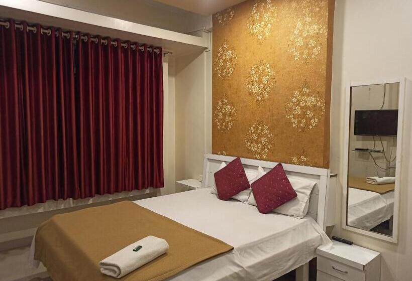 Номер Deluxe, Malwade Motel