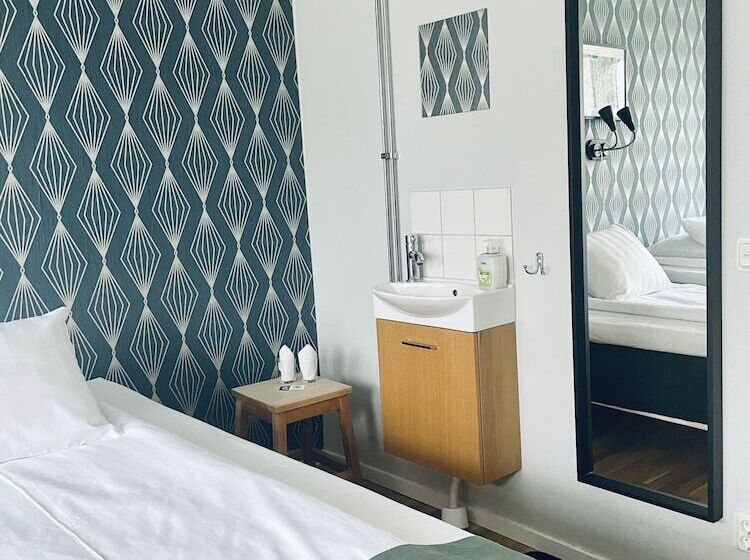 غرفة قياسية حمام مشترك, Le Mat B&b Goteborg City